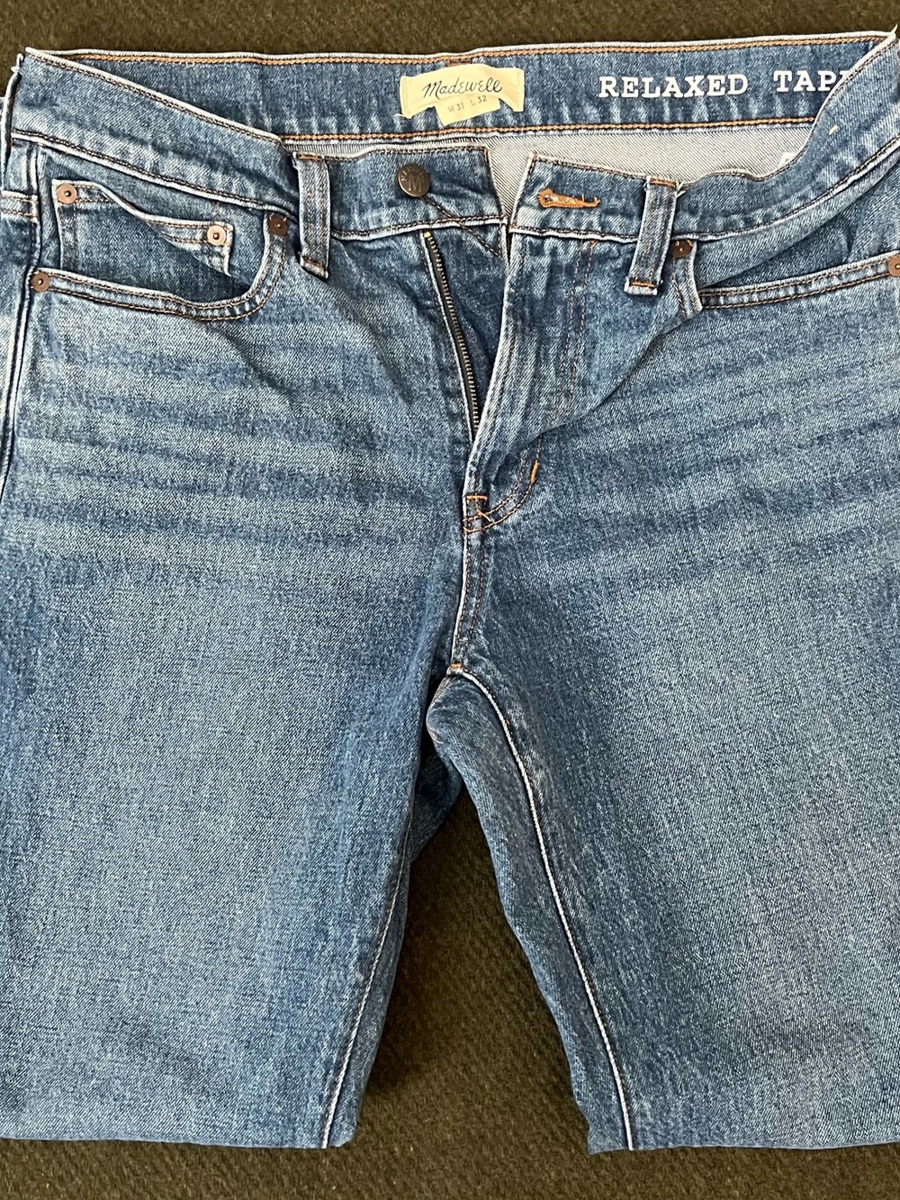 Madewell Men’s Relaxed Tapered Jeans - Medium Blue Denim